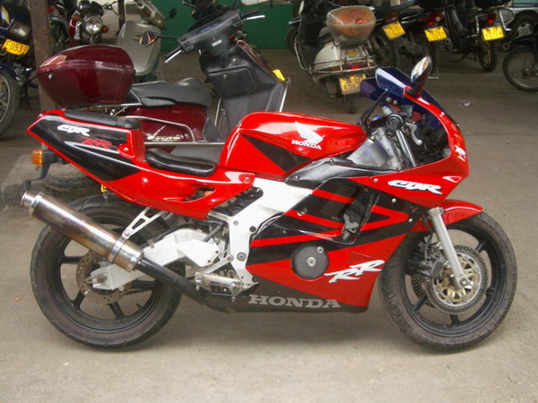 代友发帖！广西柳州出一架本田CBR250RR MC22期