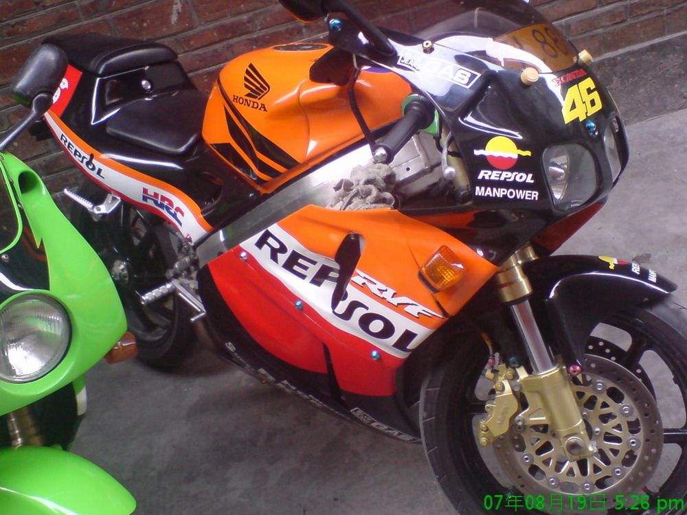 广州出售RVF--ZXR750,