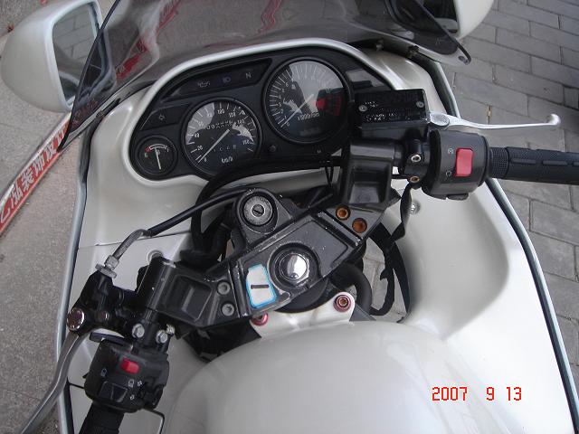 安徽16500转让一台02年的ZZR400
