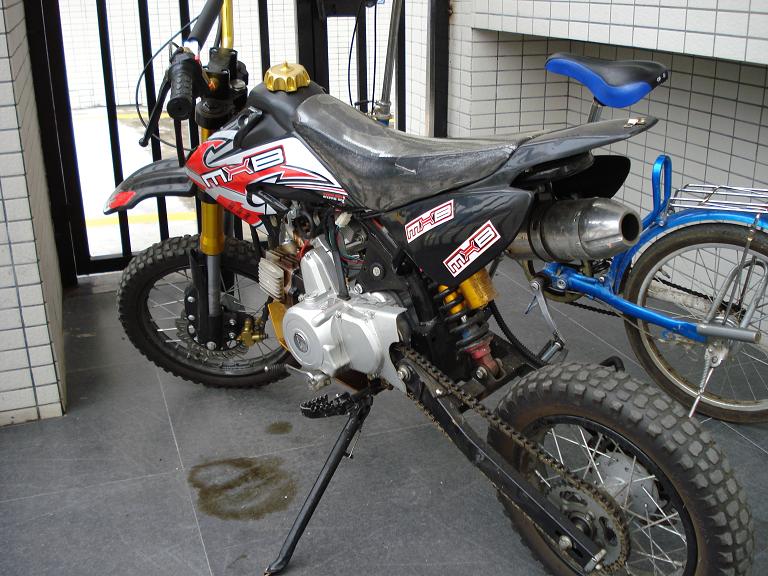 珠海地区出售110CC越野.１５００＄