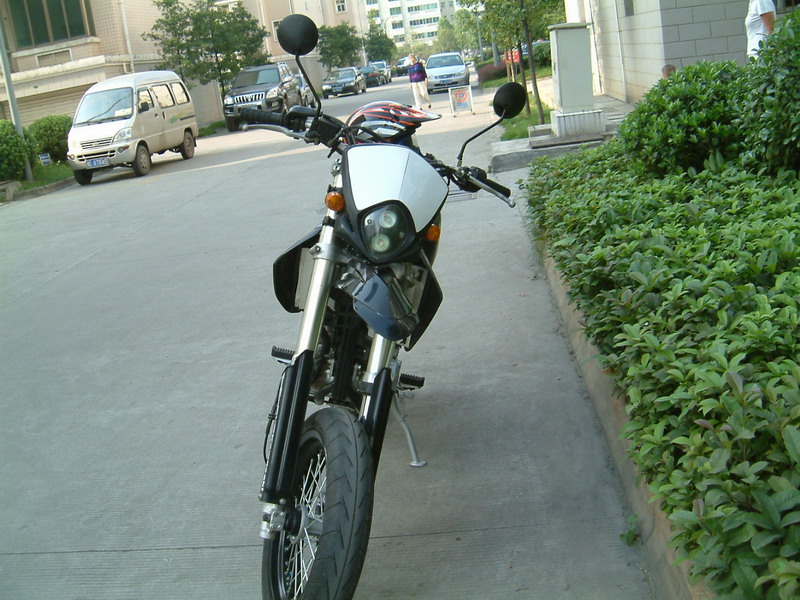 新欢  KLX-250滑胎车