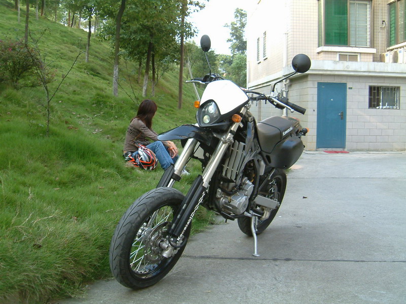 新欢  KLX-250滑胎车