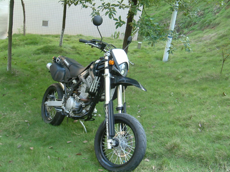 新欢  KLX-250滑胎车