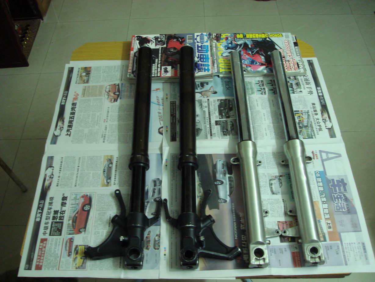 广州700元与1600元分别出售P3和05R6前叉格一对