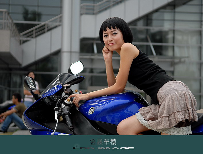 R1与靓靓MM！值得一看呀！