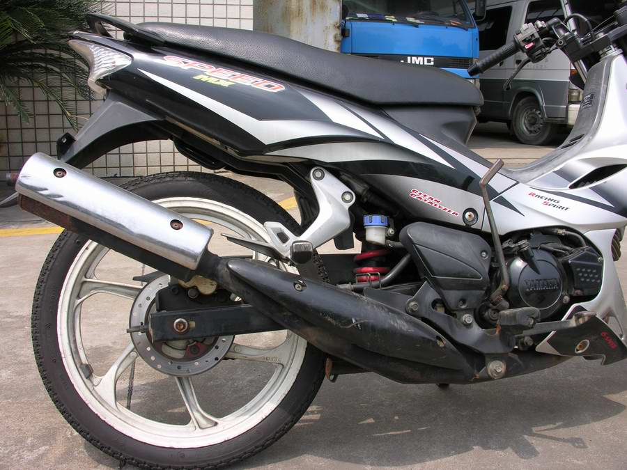 佛山出YAMAHA人妖一台,8000元........