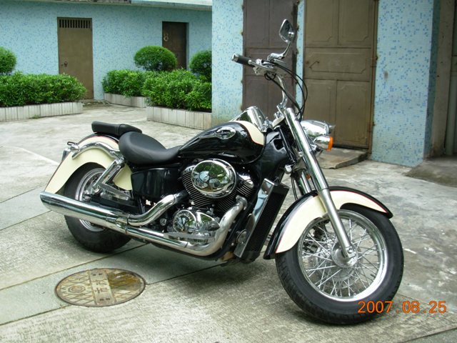 中山試賣本田SHADOW750