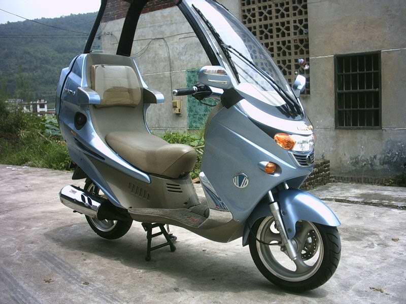卖两部踏板车(价格降了)