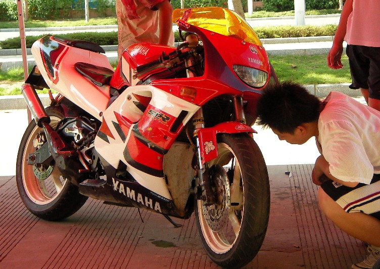 [原创]广西梧州出售YAMAHA-TZR250 V2 价钱9000圆