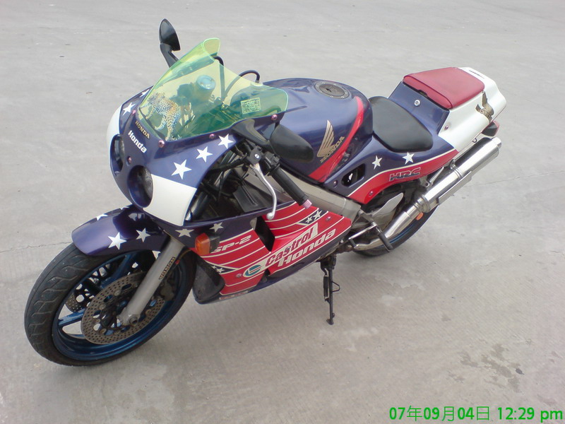 惠州地区出售97年本田VFR400CC..30期!