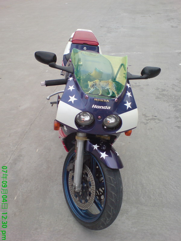 惠州地区出售97年本田VFR400CC..30期!