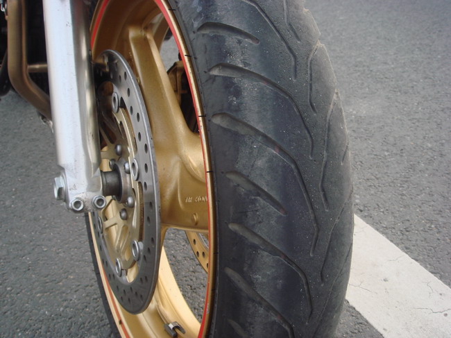 [原创]求够一台04以后的CB1300家里面还有一台CB400VTEC2代卖，有的朋友联系下QQ51599137电话158