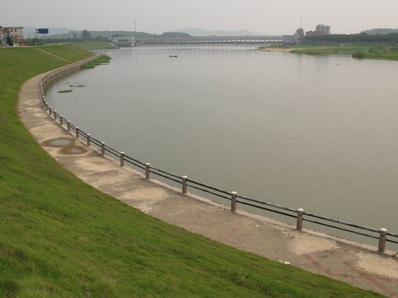 [原创]骑驴觅诗不如策马乘风