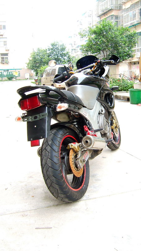 07年9月转让陆地之虎 YAMAHA TDM850，长途巡航最佳车型（最新实车数码照片）。