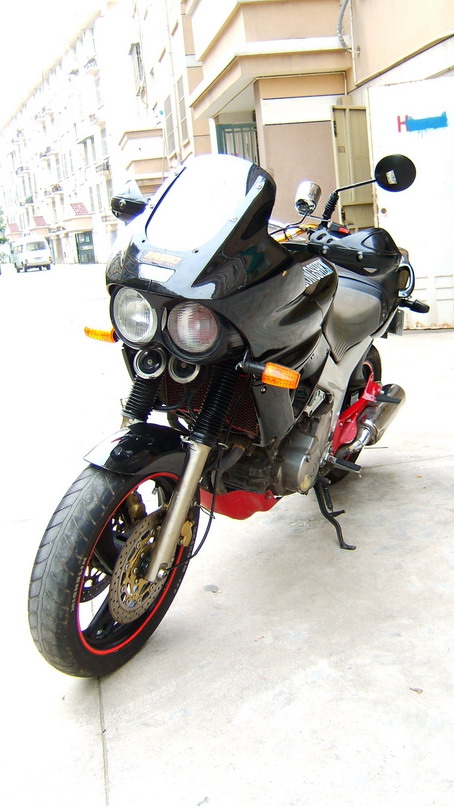 07年9月转让陆地之虎 YAMAHA TDM850，长途巡航最佳车型（最新实车数码照片）。