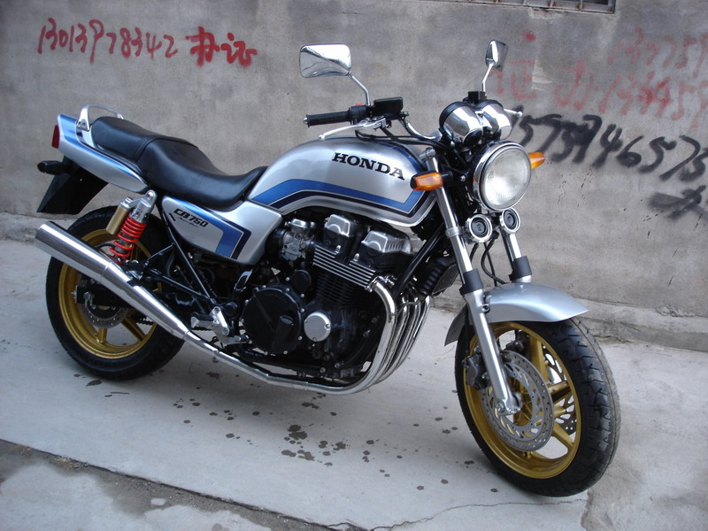 有CB750专党吗？有，我们相聚这里吧。
