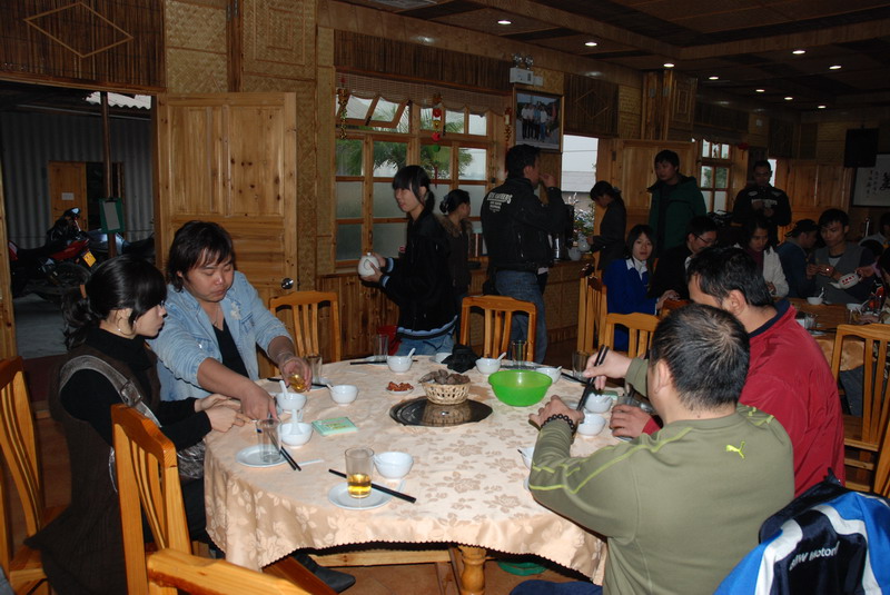 江门M2车迷会共聚年餐