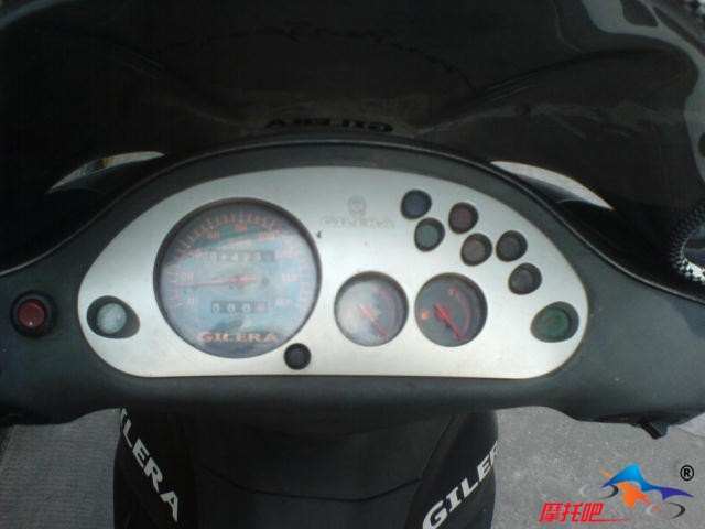 深圳出售02四冲原板原漆GILERA-VXR 180价钱8500
