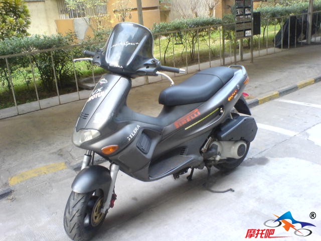 深圳出售02四冲原板原漆GILERA-VXR 180价钱8500