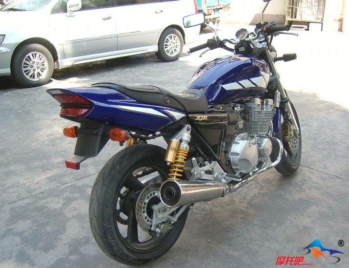 求购本田CB400VTEC1代或雅马哈00的XJR400 （有的进来聊聊）