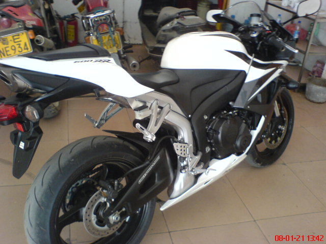 心爱的CBR600RR