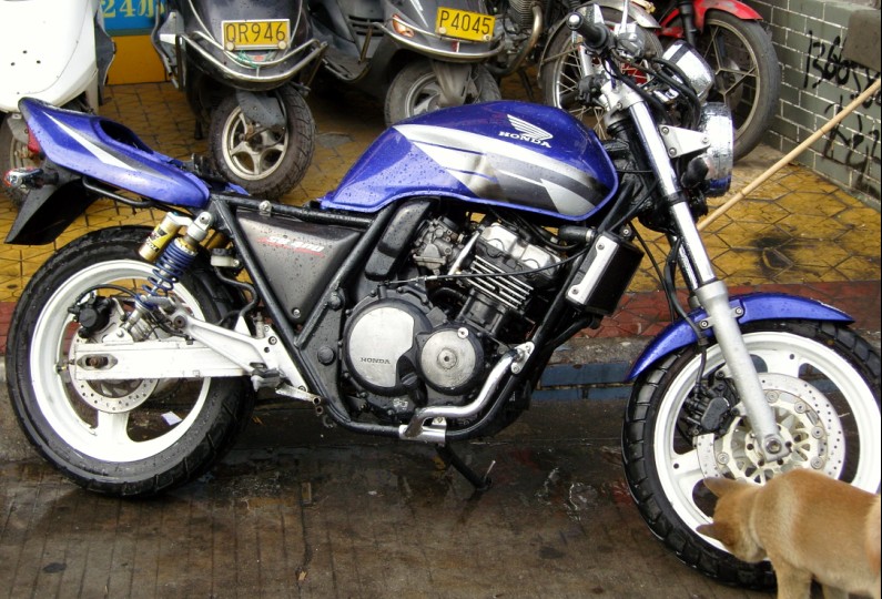 广东开平代售车几台 可换97以上的CB400 蓝色黑色94CB 都是9500元