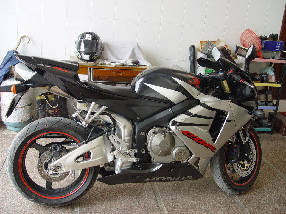 广东揭阳5万出售本田05 欧版CBR600F5，