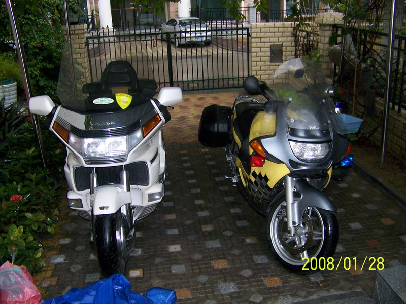 花都十万卖94GL1500, 99BMW K1200RS