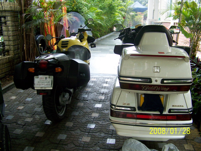 花都十万卖94GL1500, 99BMW K1200RS