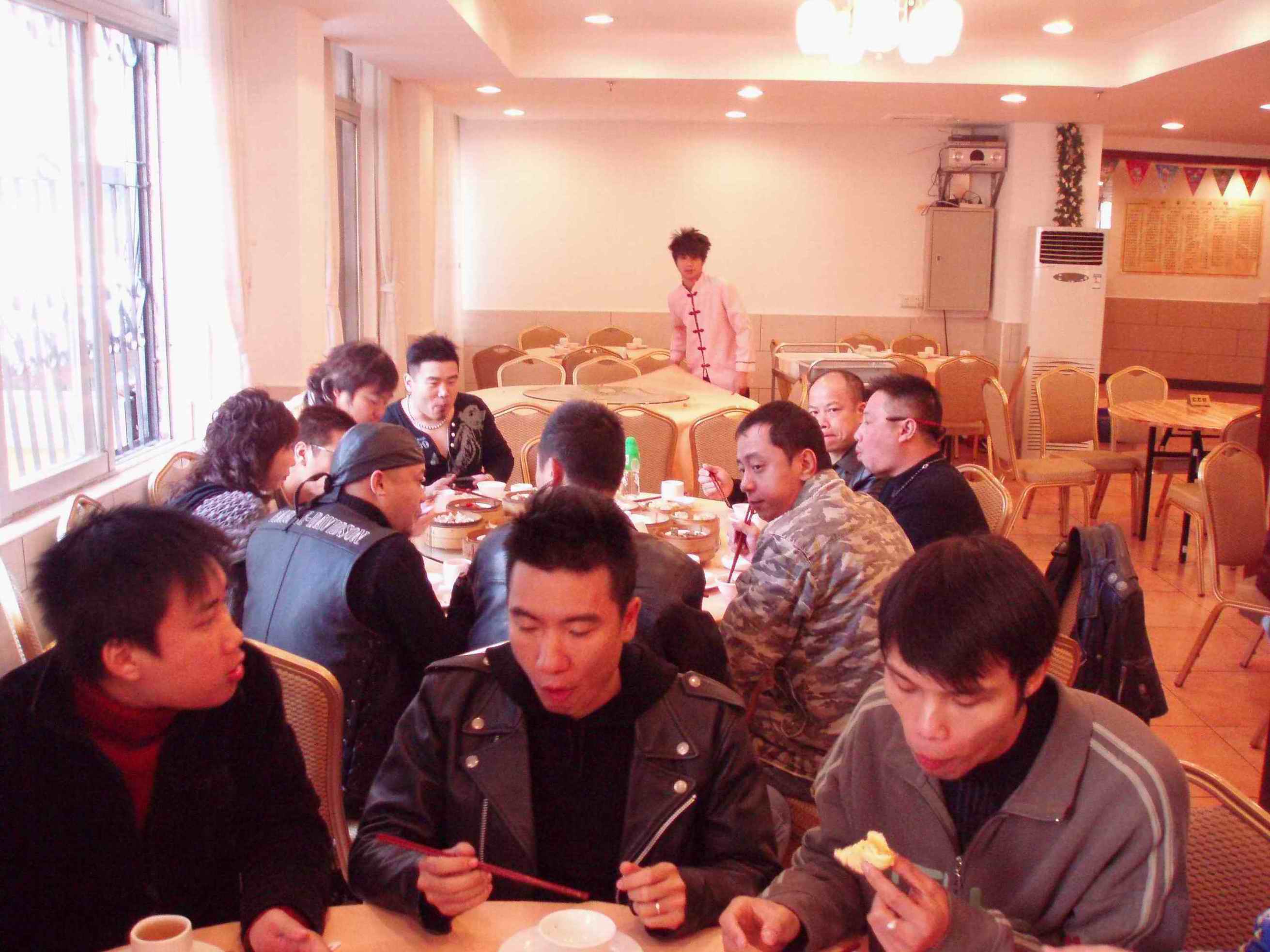 恭喜M2会员JAMES新婚。。
