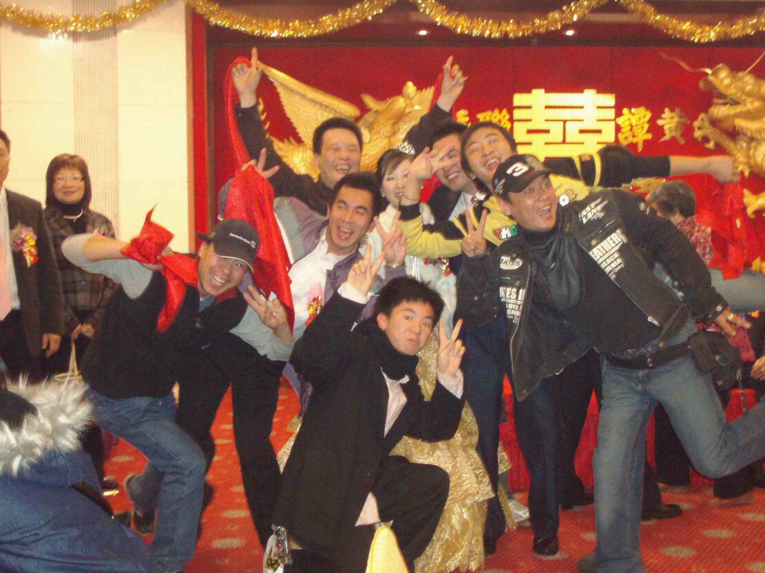 恭喜M2会员JAMES新婚。。