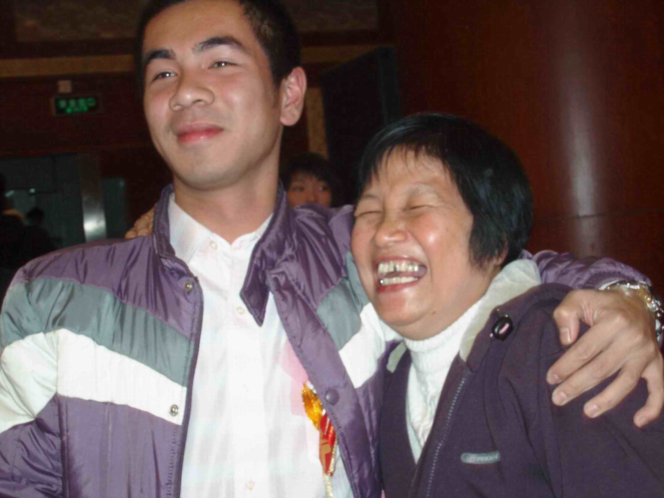 恭喜M2会员JAMES新婚。。