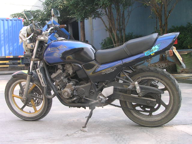 鹤山7000元卖CB250