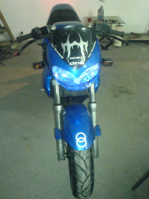 深圳南山9500出售GILERA DNA 180车况良好！