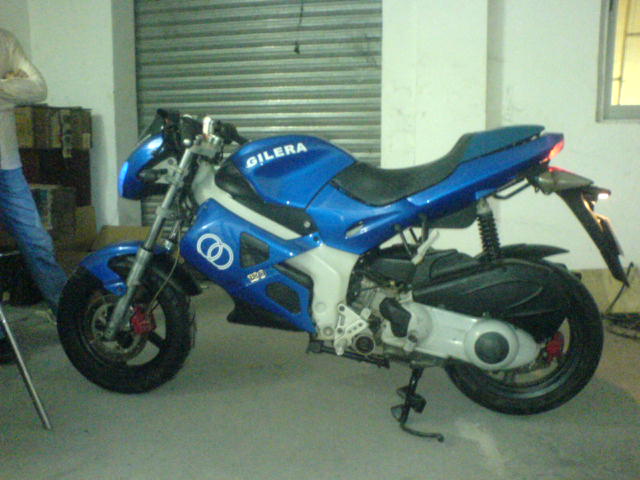 深圳南山9500出售GILERA DNA 180车况良好！