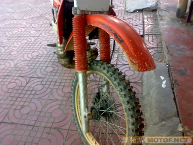 江门代友卖CR250职业板4800元