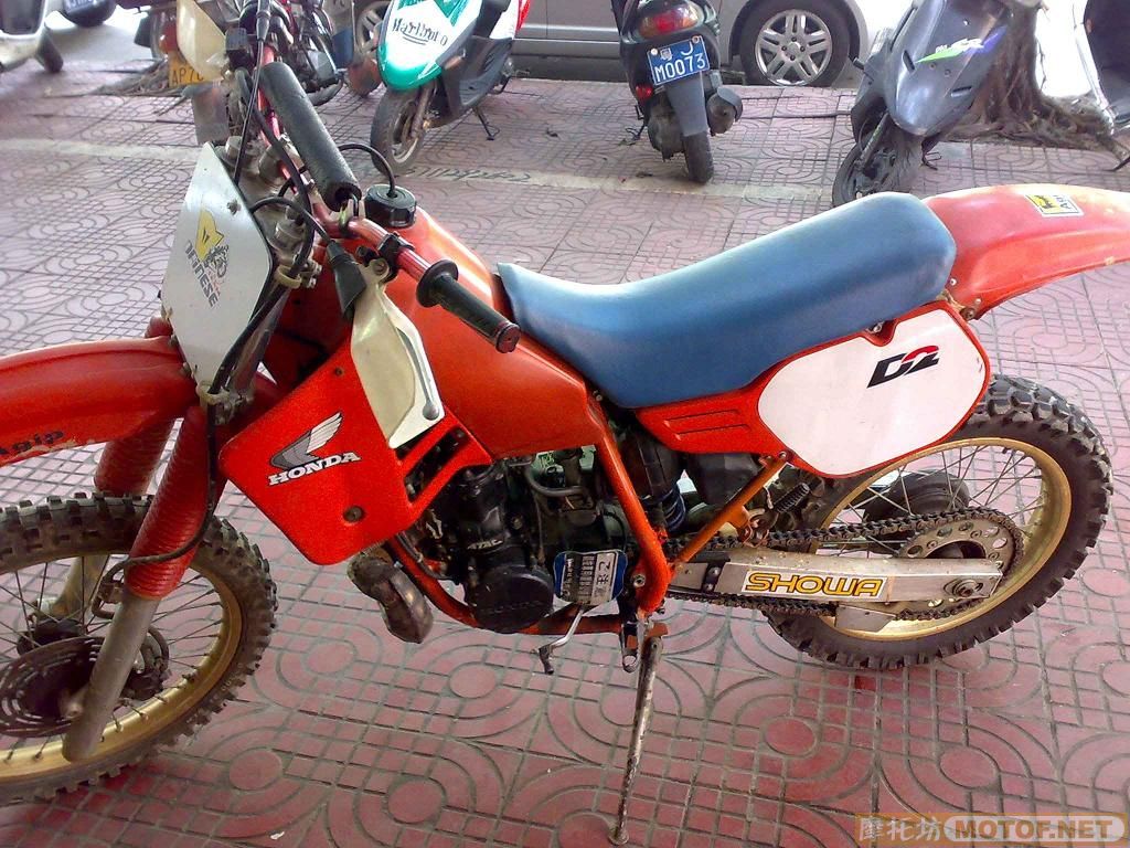 江门代友卖CR250职业板4800元