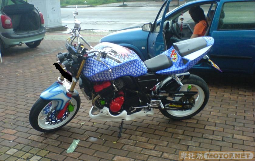 广西玉林出售08年全国首台狂改本田CB400价格12800..和铃木GXSR-400价格3500..