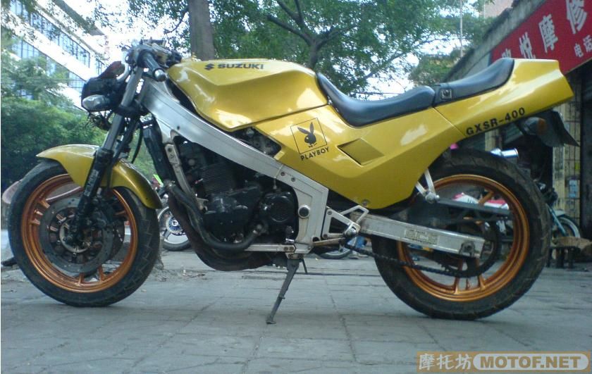 广西玉林出售08年全国首台狂改本田CB400价格12800..和铃木GXSR-400价格3500..