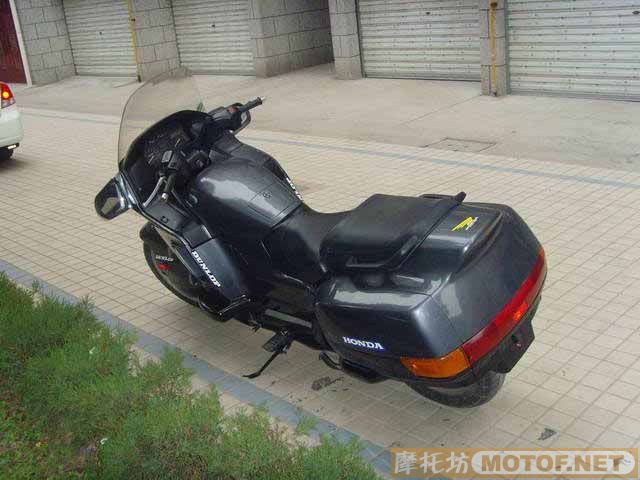 湖北仙桃出售3台自己用的车，PC800，CR125，93的白菜。本人相当爱惜车，因事转让。