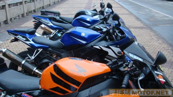 黑蚂蚁试车视频（02  03  R6  CBR900 CBR1000）
