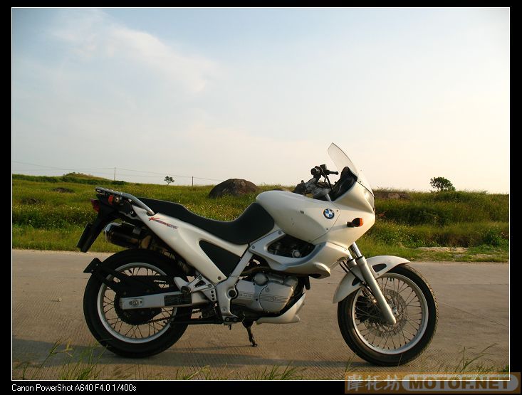 BMW  拉力车F650ST 轻松翘头