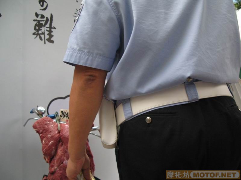 [原创]出动250CC大马力警车牛X吊车来整单车