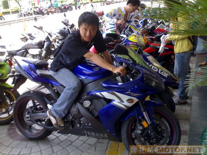 VTR1000烧胎