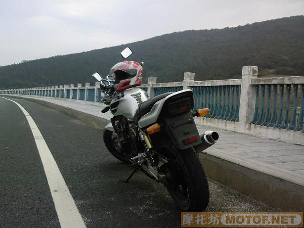 ★★★天冷了不玩了上海地区出售00年 马杰斯特125 和CB400★★★