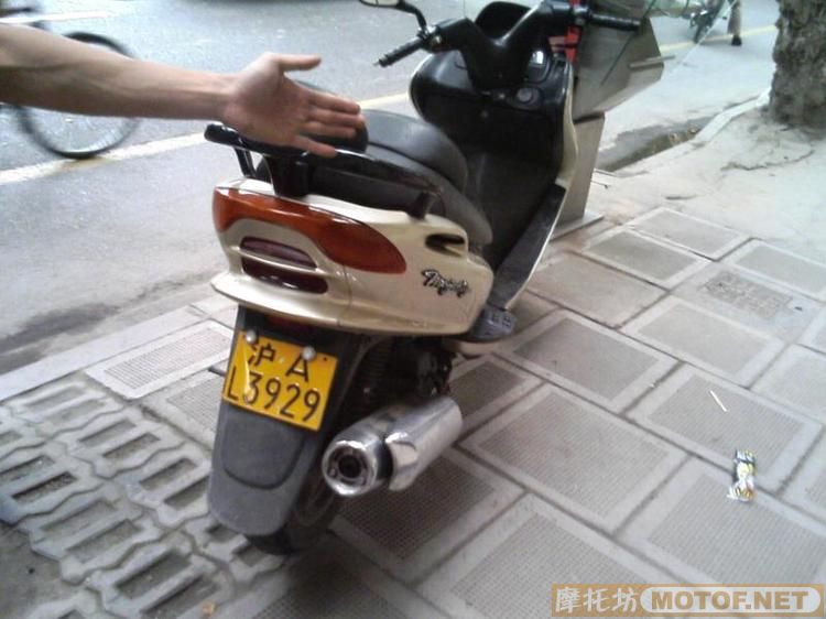 ★★★天冷了不玩了上海地区出售00年 马杰斯特125 和CB400★★★