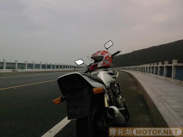 ★★★天冷了不玩了上海地区出售00年 马杰斯特125 和CB400★★★