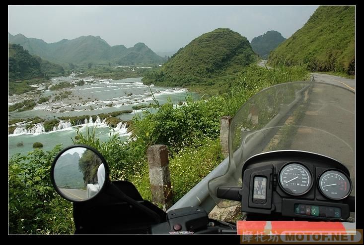 中秋团员夜，千里走单骑，独享八桂景