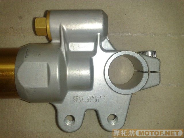 佛山禅城卖VTEC3用原装全段排气一条.和奥林斯前叉