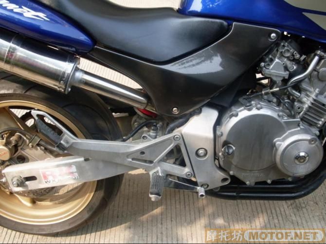 [原创]湖南湘潭12500元出售98年HONDA小黄蜂---物价一周